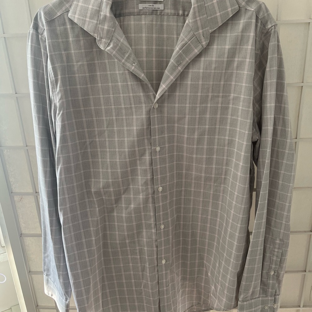 Calvin Klein Slim Fit Perfirmance Non Iron shirt- size 17 34/35